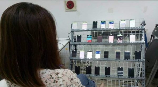 khái niệm bot farm là gì